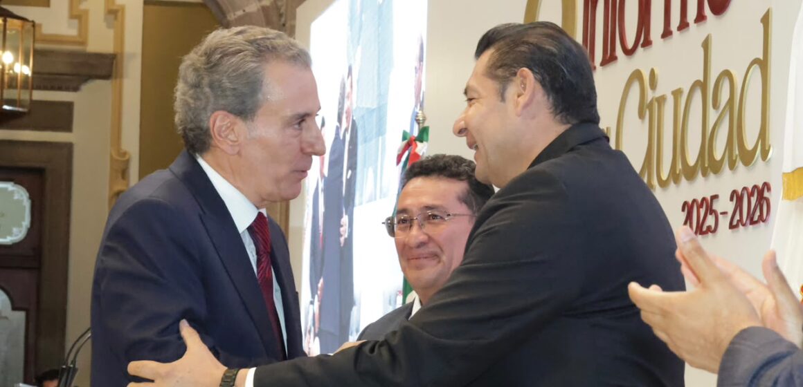 Armenta anuncia pavimentación de 13 mil calles en Puebla capital