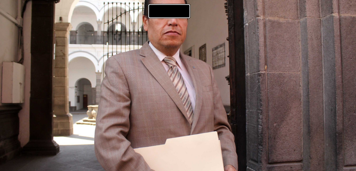 Detienen al juez Enrique Romero Razo en Puebla por presunta evasión de presos