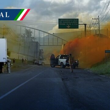 Fuga ácido nítrico Jalisco Fuga de ácido nítrico paraliza la carretera Guadalajara-Chapala