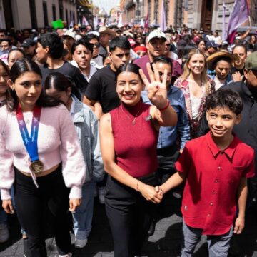Gaby “La Bonita” Sánchez se registra como aspirante a coordinadora municipal por Puebla
