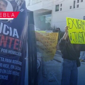 Manifestación bulevar Valsequillo Caos en bulevar Valsequillo: Exigen la liberación de Steven N. por homicidio de niño en Tetela
