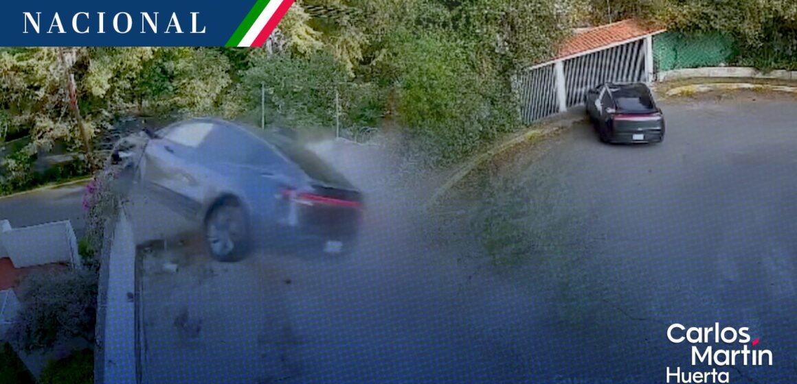 Tesla sin control atraviesa un domicilio en Lomas del Chamizal, Cuajimalpa