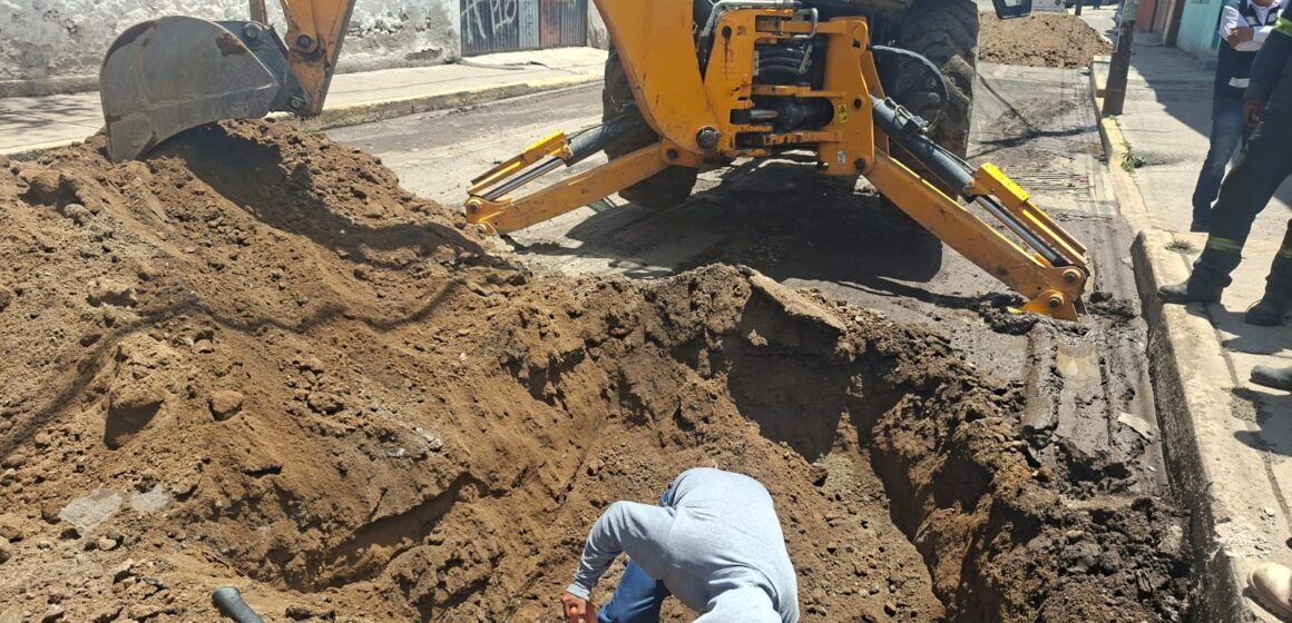 Agua de Puebla inició la rehabilitación de las redes de agua potable y drenaje sanitario en la colonia Ignacio Zaragoza