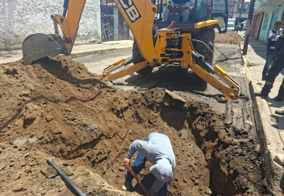 Agua de Puebla inició la rehabilitación de las redes de agua potable y drenaje sanitario en la colonia Ignacio Zaragoza