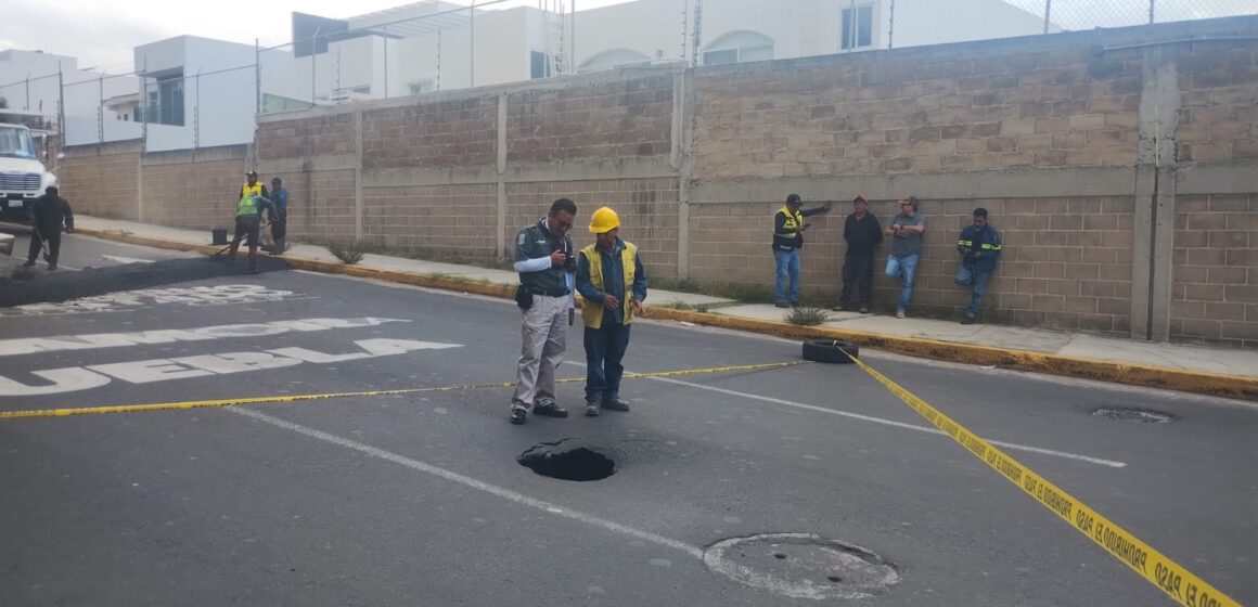 Agua de Puebla continúa rehabilitación de drenaje en Cúmulo de Virgo y aclara que no colocó ningún tope en la zona