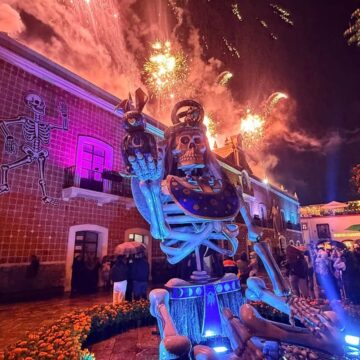 Atlixco inaugura con éxito Festival Internacional Valle de Catrinas