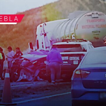 Tragedia en la Vía Atlixcáyotl: Conductor de tráiler se queda dormido y mata a joven de 20 años