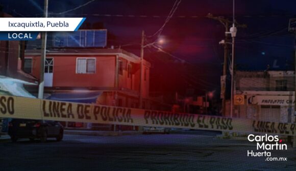 Asaltan y apuñalan a taxista en Ixcaquixtla para hacerse de su unidad