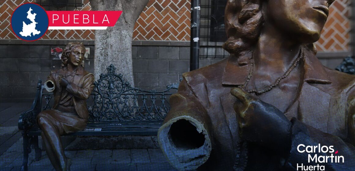 Vandalizan por tercera vez en el año la escultura de Elena Garro en Puebla