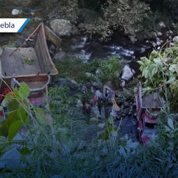 WhatsApp Image 2026-10-13 at 12.44.37 PM Fallece hombre tras volcadura sobre la carretera Hueytamalco-Ayotoxco