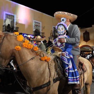 Ariadna Ayala invita a ser parte del Desfile de Calaveras 2026 en Atlixco