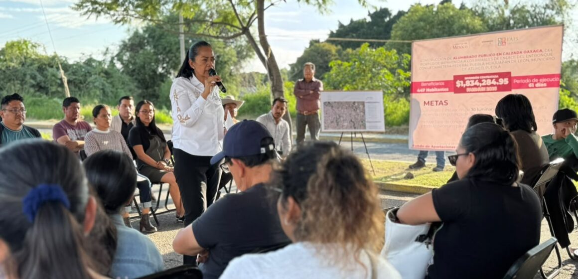 Ariadna Ayala inicia obra de alumbrado público en Atlixco