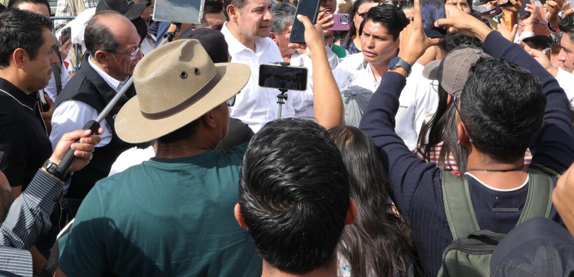 Cuautlancingo respalda consulta ciudadana sobre la Universidad Rosario Castellanos