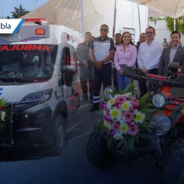 Huejotzingo fortalece sus servicios de salud con nueva ambulancia equipada y cuatrimotos de reacción rápida