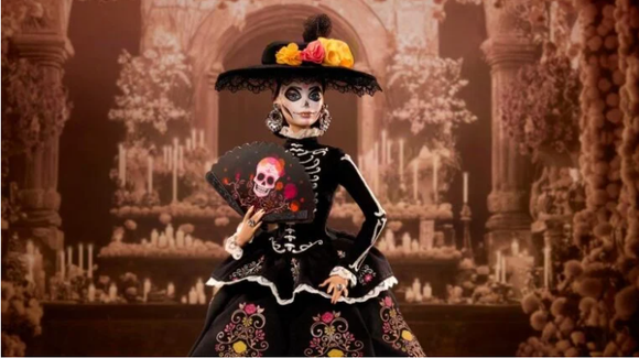 Vestido victoriano, flores y elegancia: El majestuoso diseño de la Barbie Catrina 2026