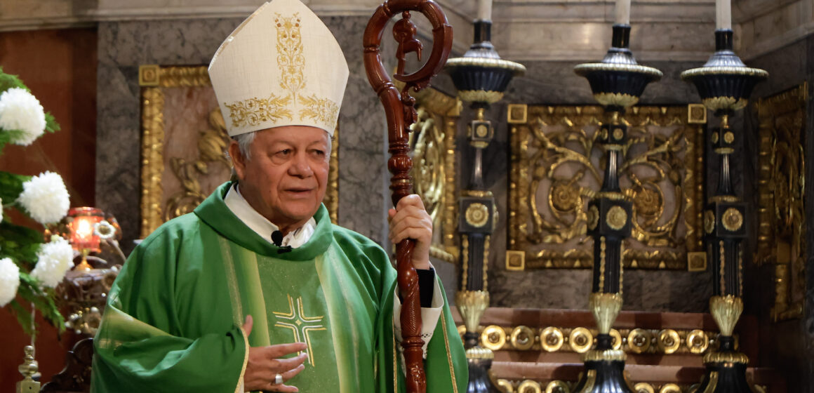 Víctor Sánchez Espinosa pide oraciones por la salud del papa León XIV