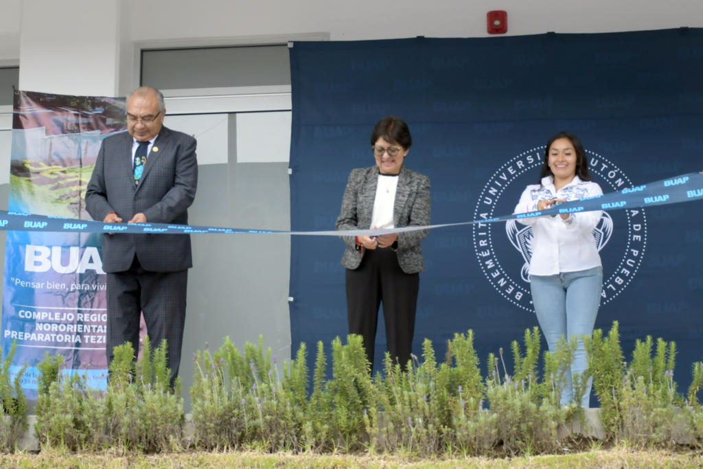 Inaugura Lilia Cedillo nuevo edificio en la Preparatoria BUAP de Teziutlán 1 rectora